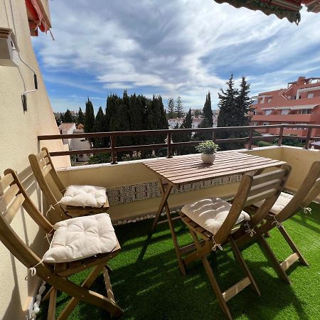 Apartamento Tropical Con Piscina Cerca De La Playa Torremolinos Kültér fotó