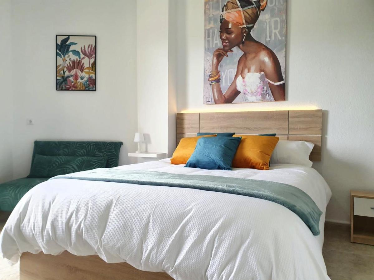 Apartamento Tropical Con Piscina Cerca De La Playa Torremolinos Kültér fotó