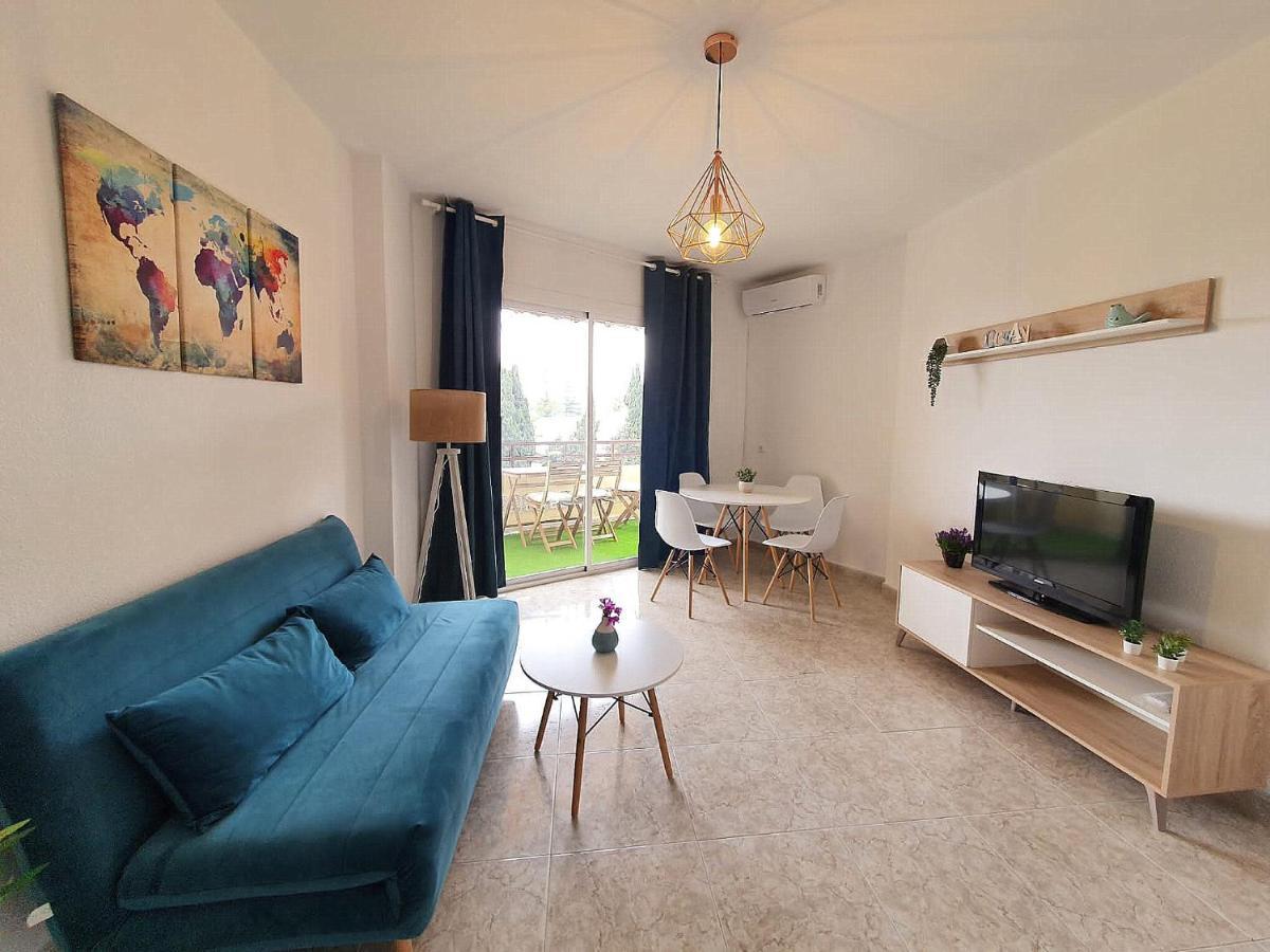Apartamento Tropical Con Piscina Cerca De La Playa Torremolinos Kültér fotó