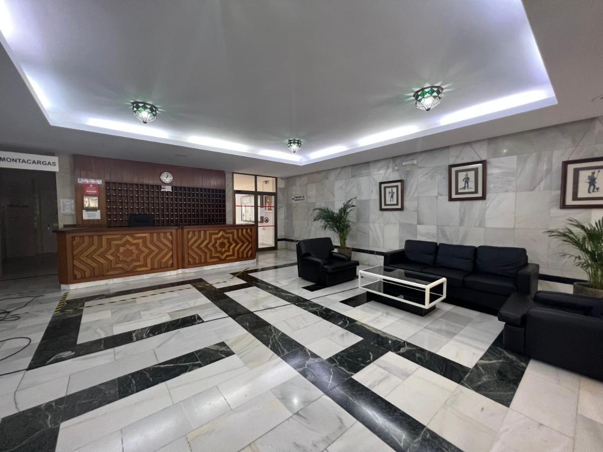 Apartamento Tropical Con Piscina Cerca De La Playa Torremolinos Kültér fotó