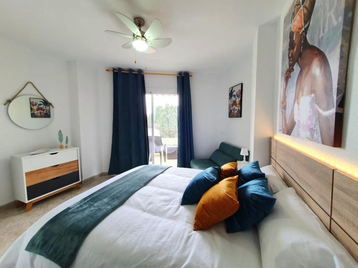 Apartamento Tropical Con Piscina Cerca De La Playa Torremolinos Kültér fotó