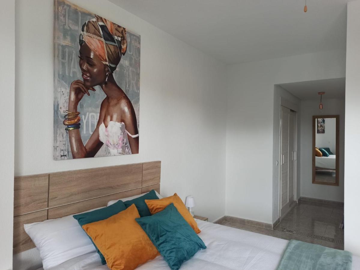 Apartamento Tropical Con Piscina Cerca De La Playa Torremolinos Kültér fotó