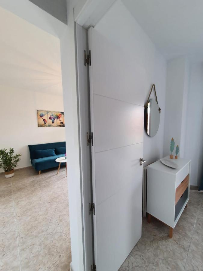 Apartamento Tropical Con Piscina Cerca De La Playa Torremolinos Kültér fotó